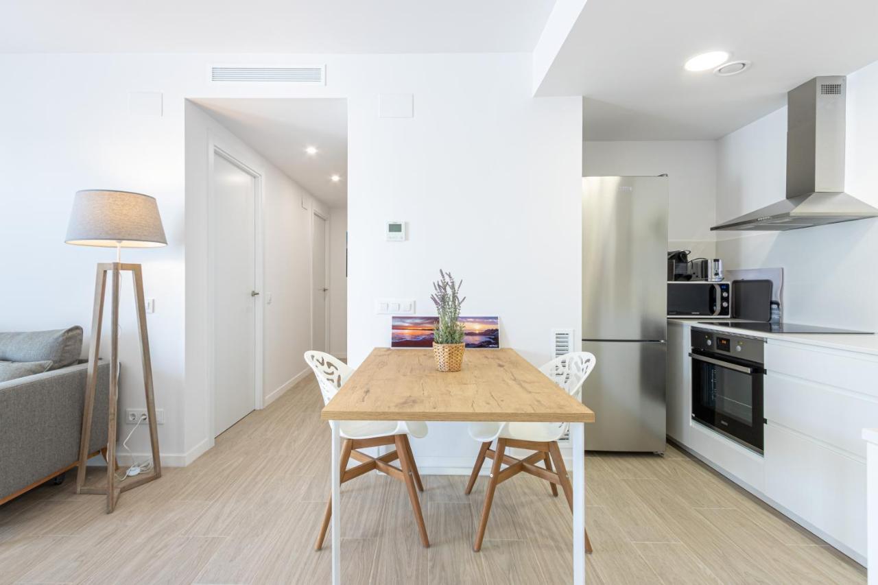 M A R I V E N T Suite With Bathroom And Terrace 50 M2 Roses Exterior photo