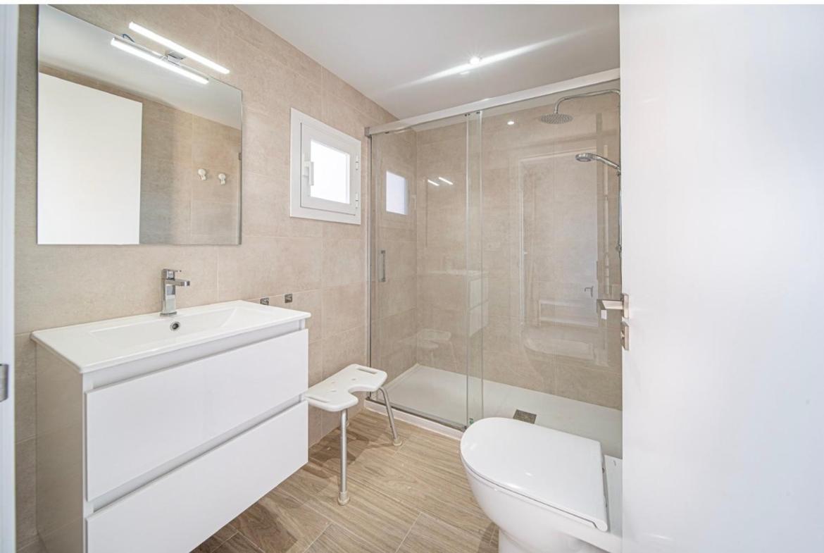 M A R I V E N T Suite With Bathroom And Terrace 50 M2 Roses Exterior photo